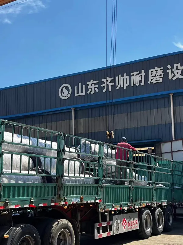 Sejumlah Tabung Komposit Keausan Bimetal Tahan Aus Qishuai Telah Terisi Penuh Dan Dikirim ke Rusia.